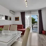 Rosalia * Μακάρσκα
