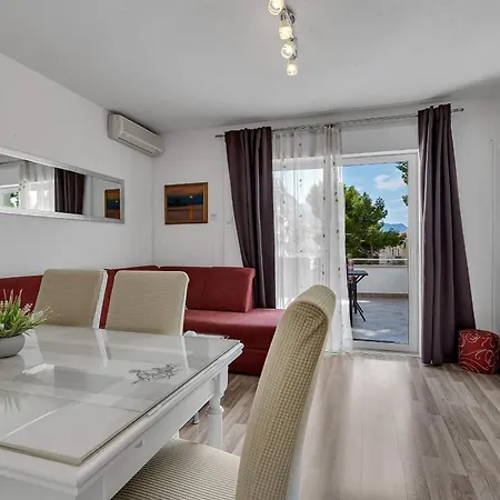 Rosalia * 马卡尔斯卡