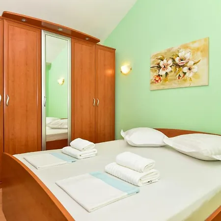 Rosalia Apartment