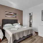 Rosalia Apartamento